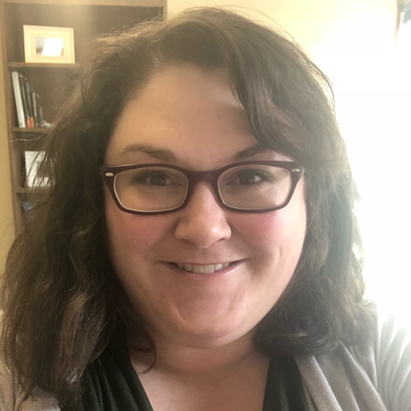 Meet your Posher, Emily - Picture 1 of 1